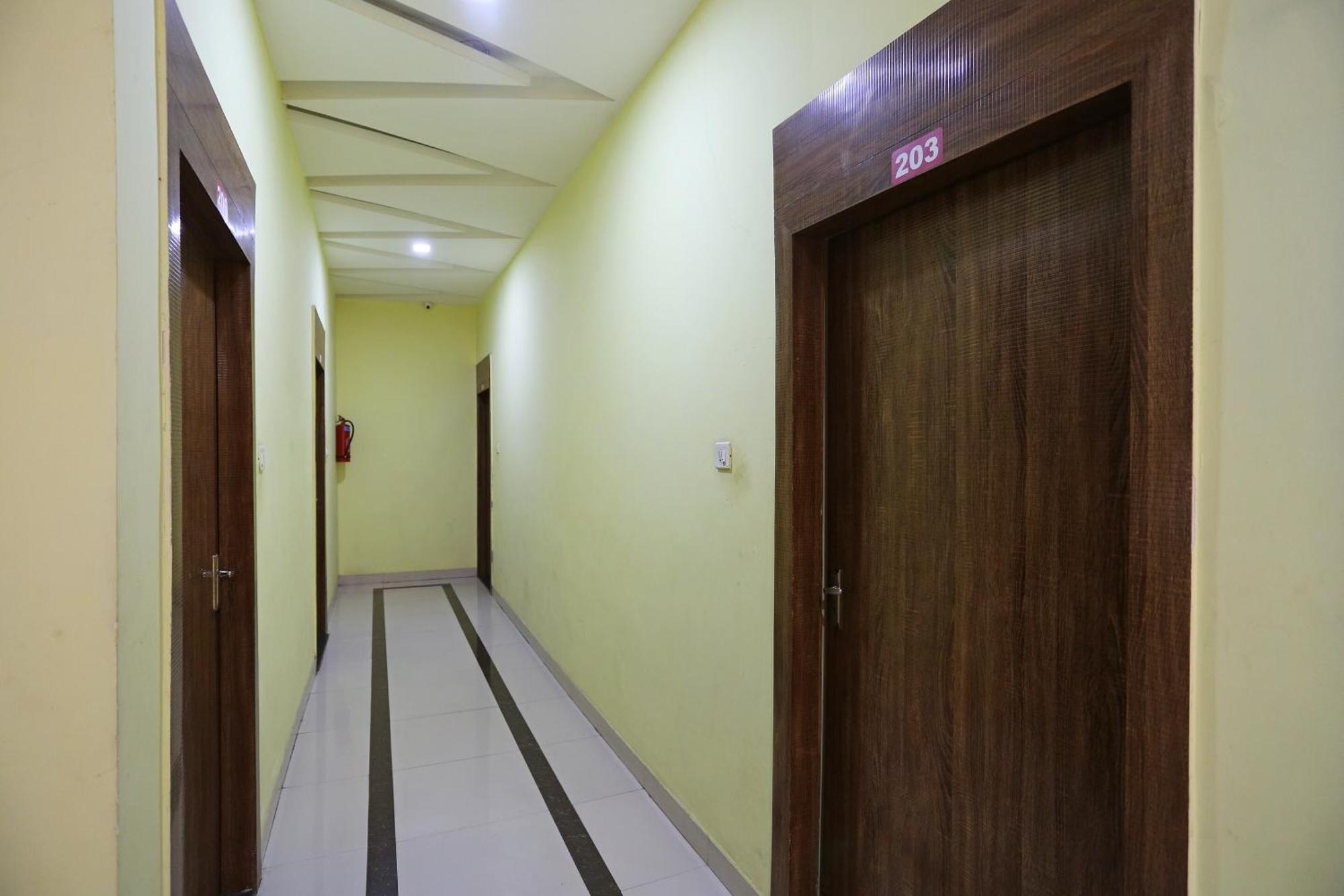 Collection O Hotel Pearl Rāipur 外观 照片